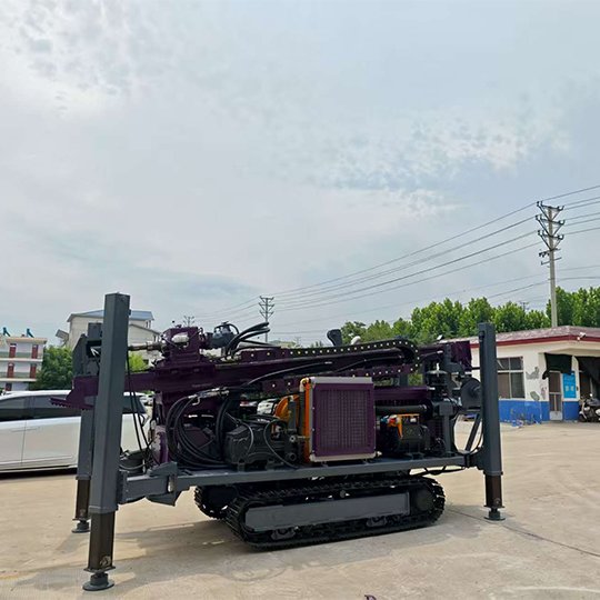 Constructing water wells and foundation boreholes-diamond drilling rigs