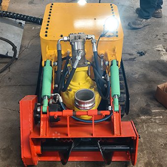 Remotely Controlled Dredging Robot