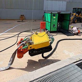 Standard Model Underwater Cleaning Robot