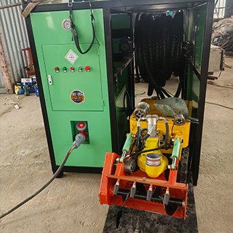 Tracked Dredging Robot