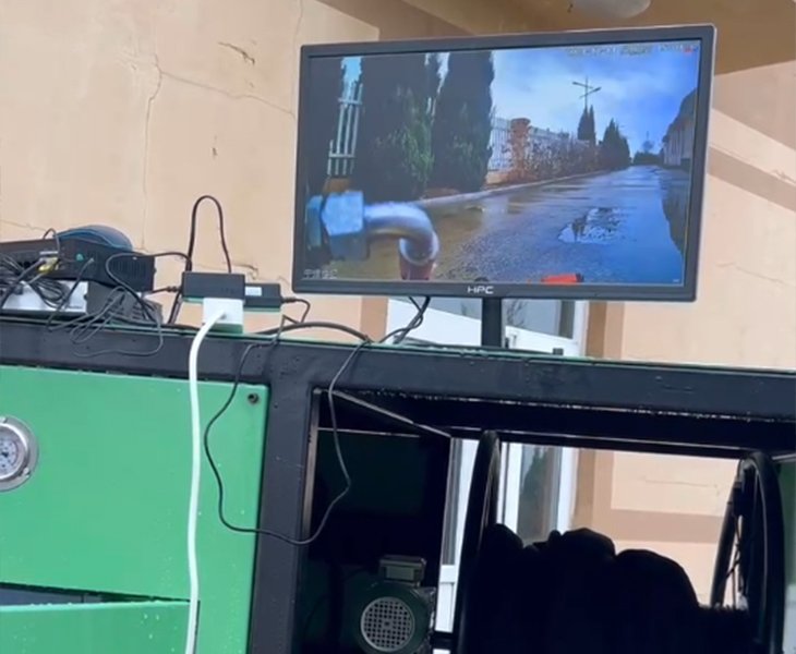 Underwater Cleaning Robot High-Definition Display Screen