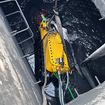 Pool Underwater Cleaning Robot