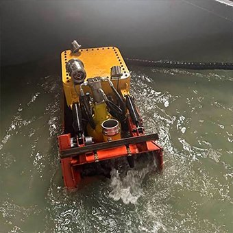 Sewer Underwater Cleaning Robot